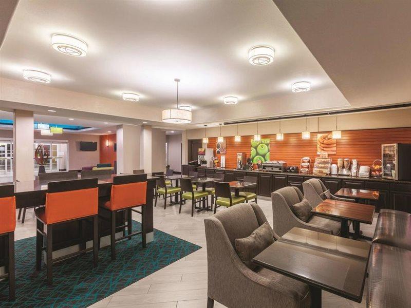 La Quinta By Wyndham Houston Iah Bush Intl Airport E Hotel Humble Buitenkant foto