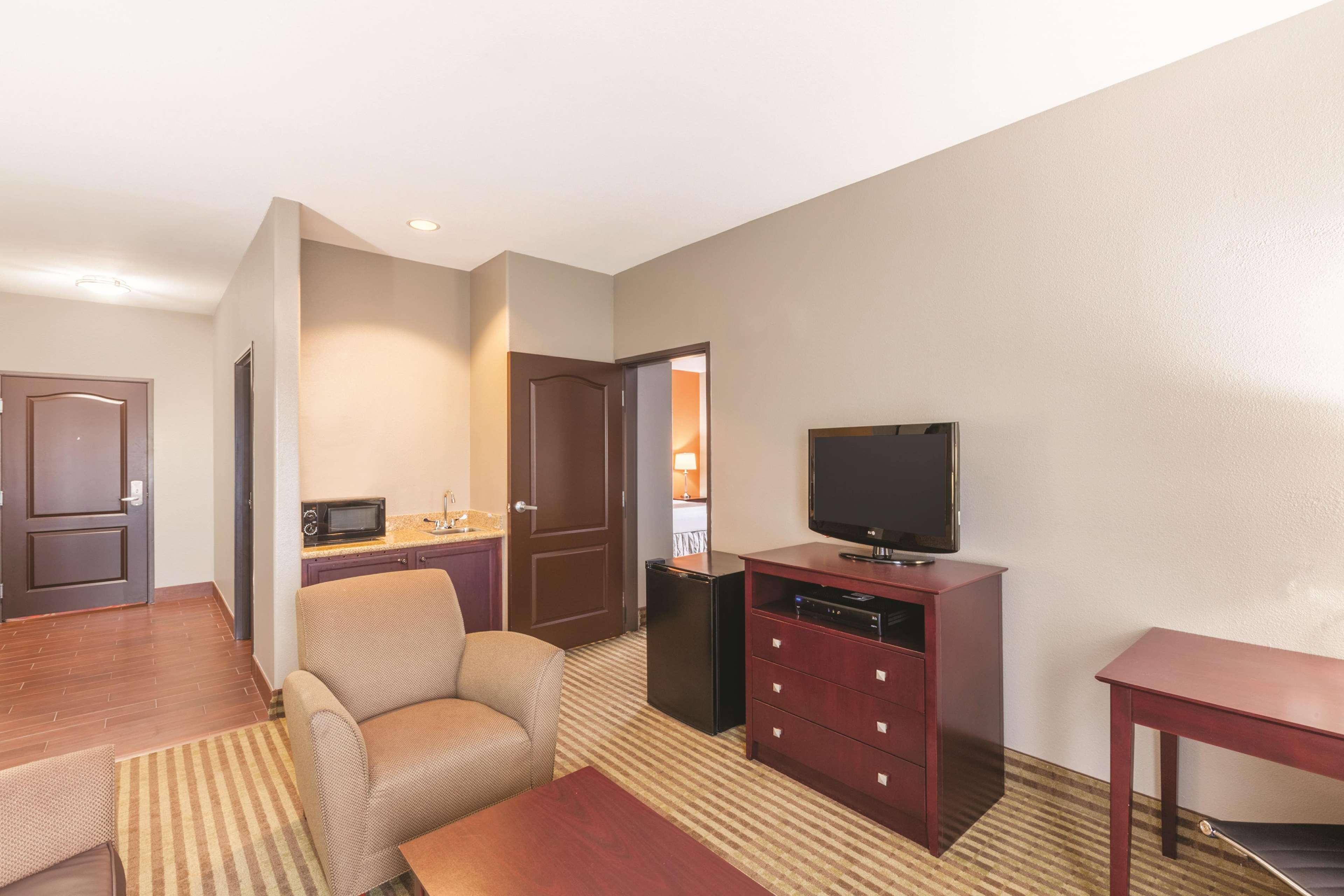 La Quinta By Wyndham Houston Iah Bush Intl Airport E Hotel Humble Buitenkant foto