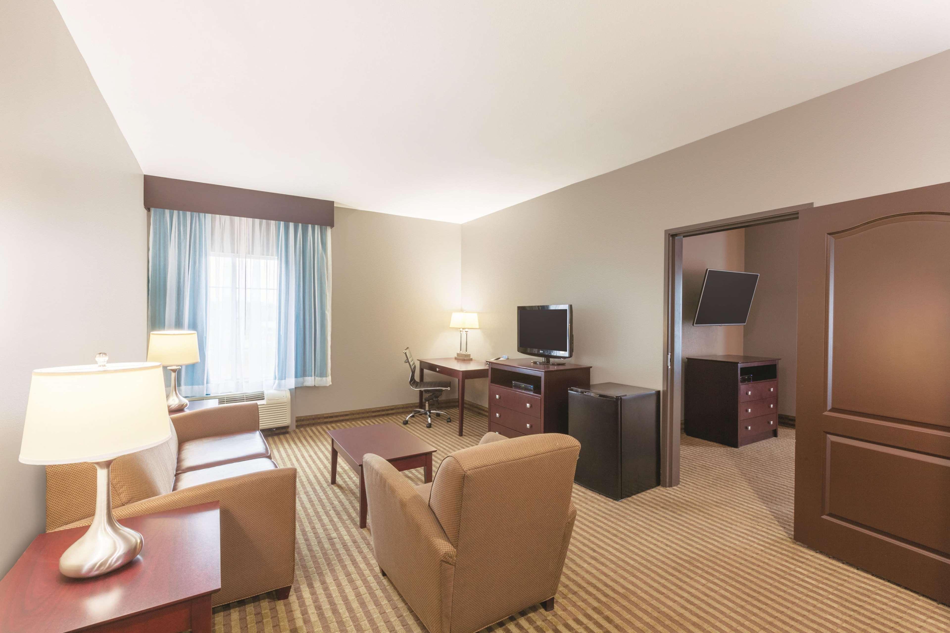 La Quinta By Wyndham Houston Iah Bush Intl Airport E Hotel Humble Buitenkant foto