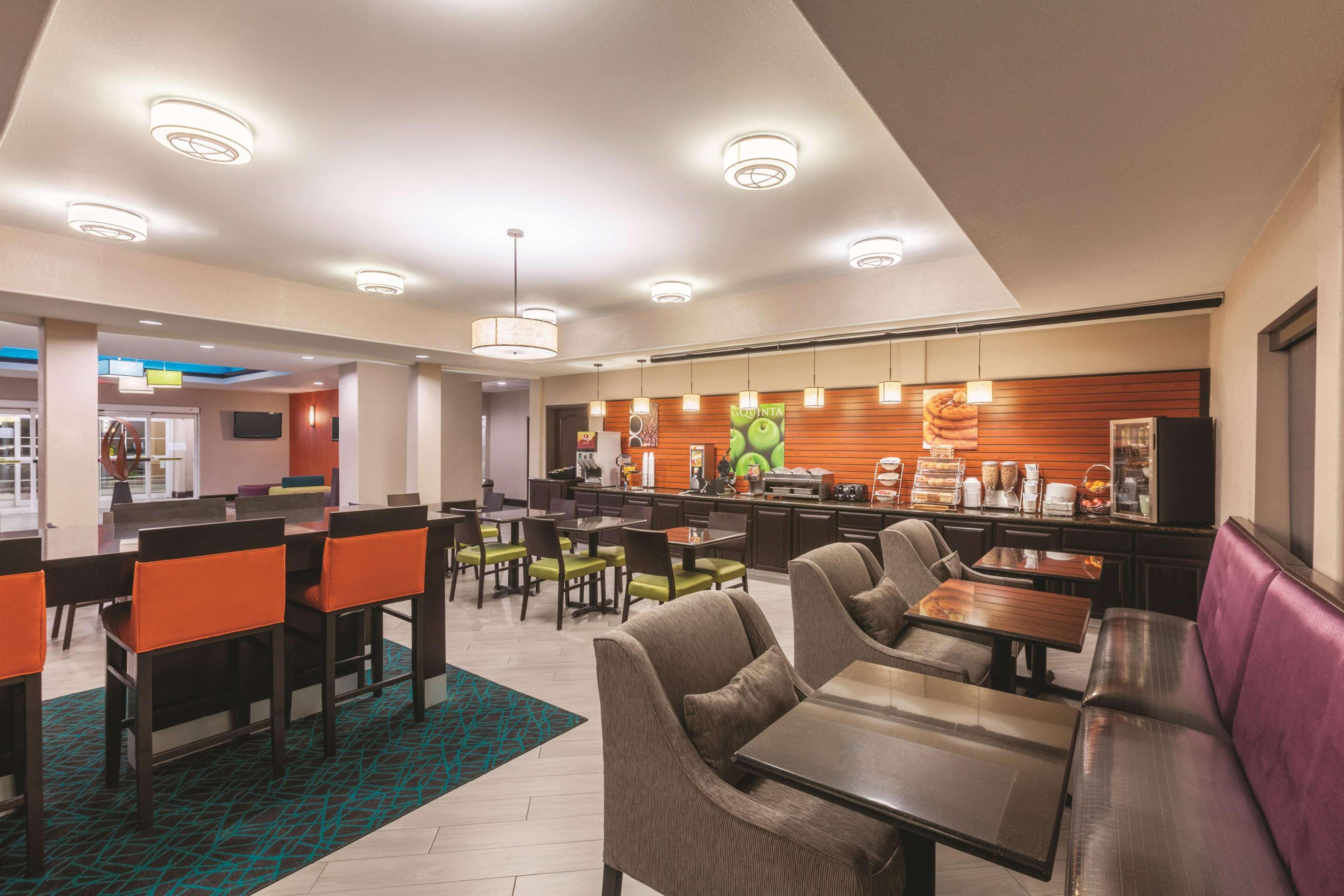 La Quinta By Wyndham Houston Iah Bush Intl Airport E Hotel Humble Buitenkant foto